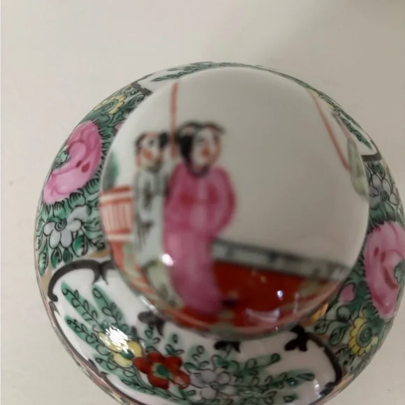 Vintage porcelain Japanese ginger jar pink and green - Picture 5 of 11